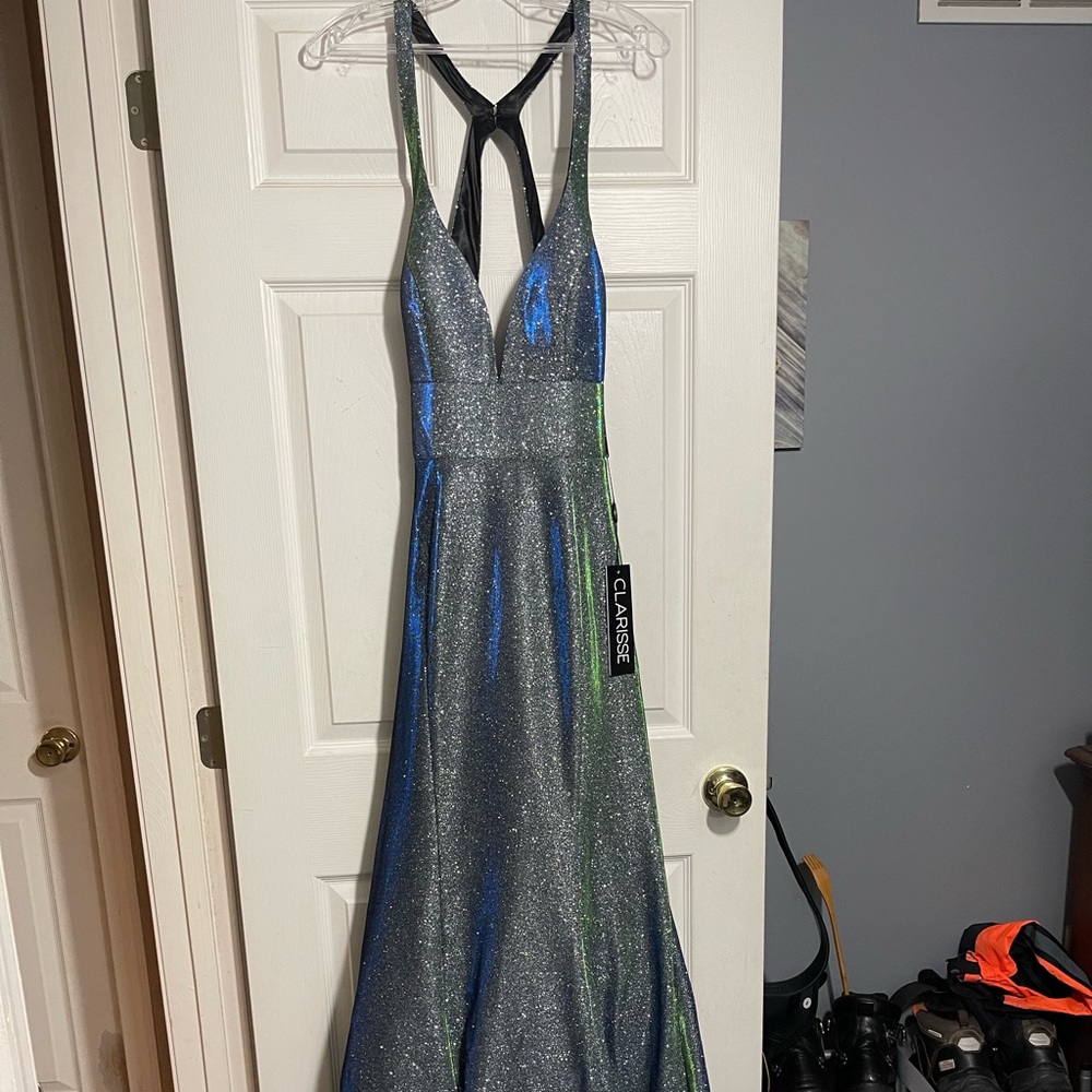 Brand new gorgeous prom gown